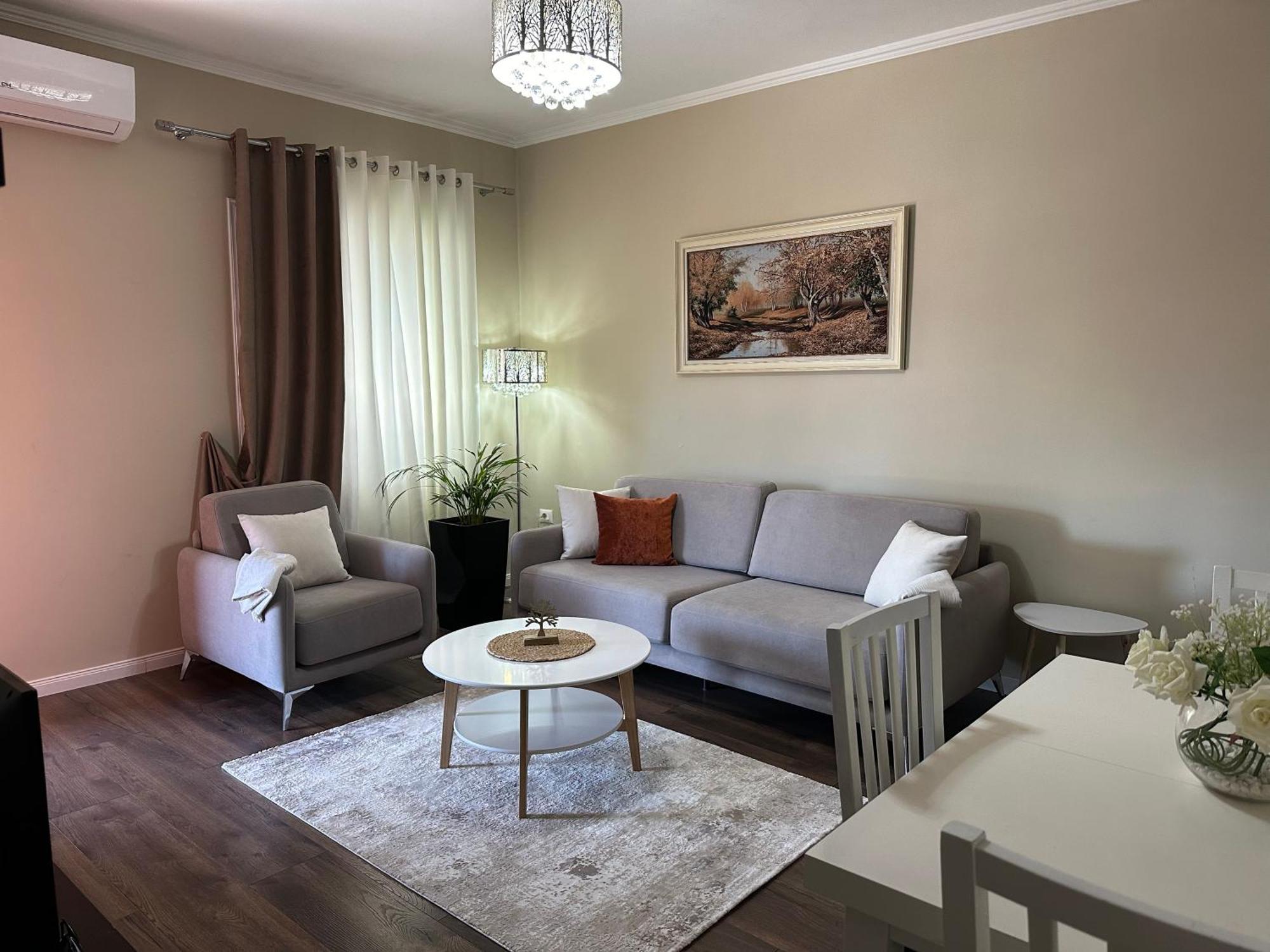 ShkodërCasa Di Besarbアパートメント エクステリア 写真