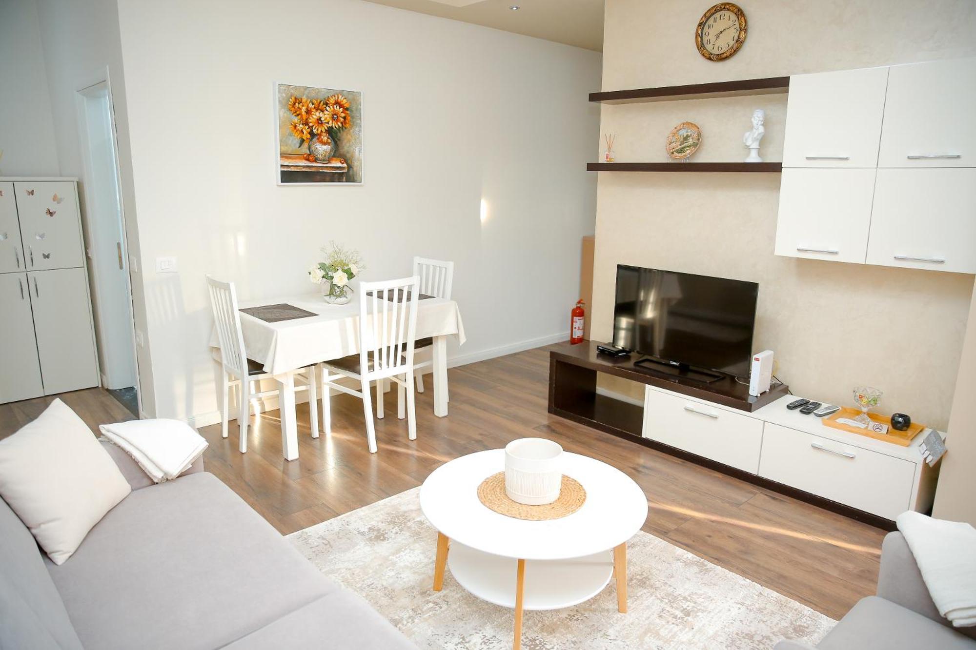 ShkodërCasa Di Besarbアパートメント エクステリア 写真